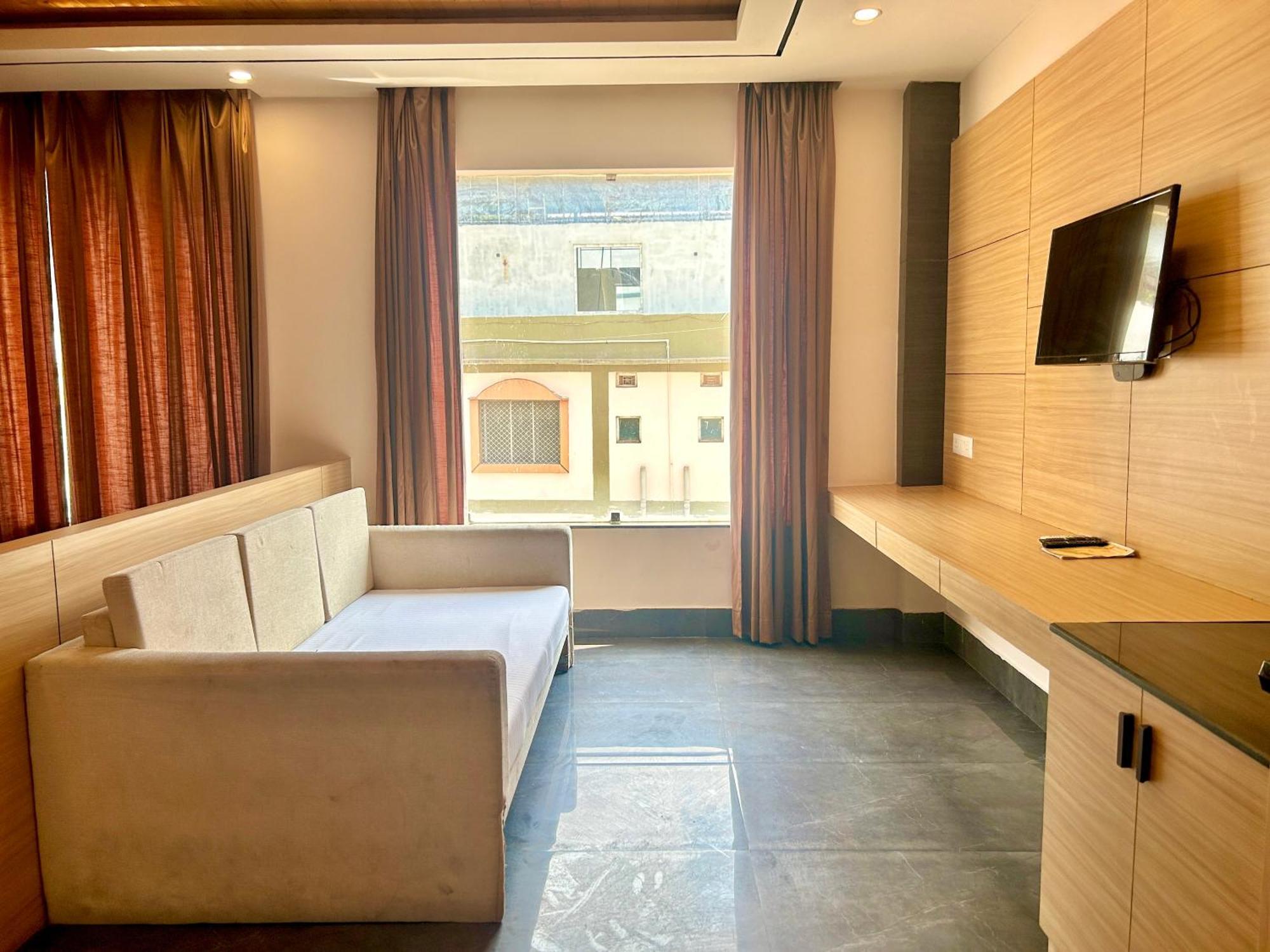 Hotel Aqua Vibes リシケーシュ エクステリア 写真